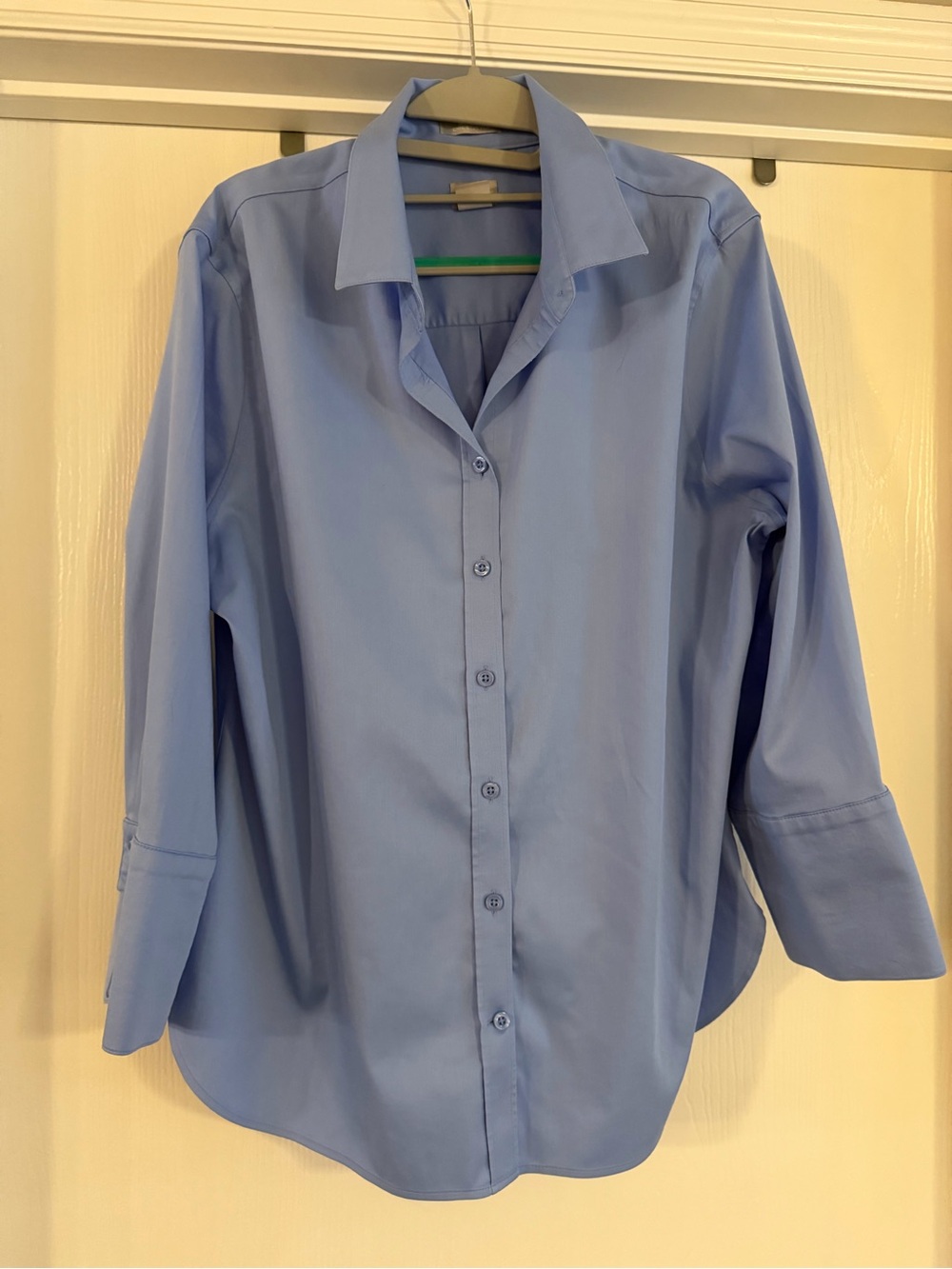 Chico's Light Blue Button-Front Women's Blouse No-iron Stretch size 2.5